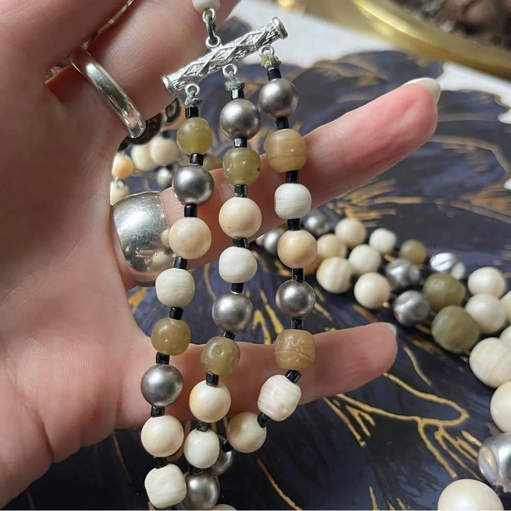 Vintage 60s Lucite Pistachio Green Cream and Silver Chunky Beaded Necklace